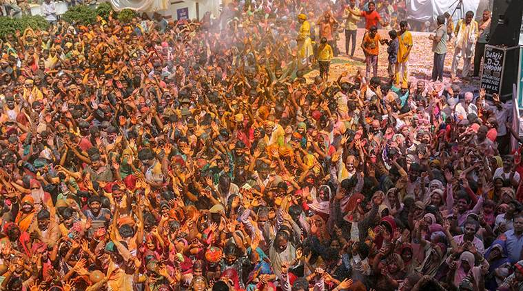 Holi, Holi celebrations, Holi celebrations in pune, holi news, Pune holi, holi in pune, holi pune, holi celebrations, indian express