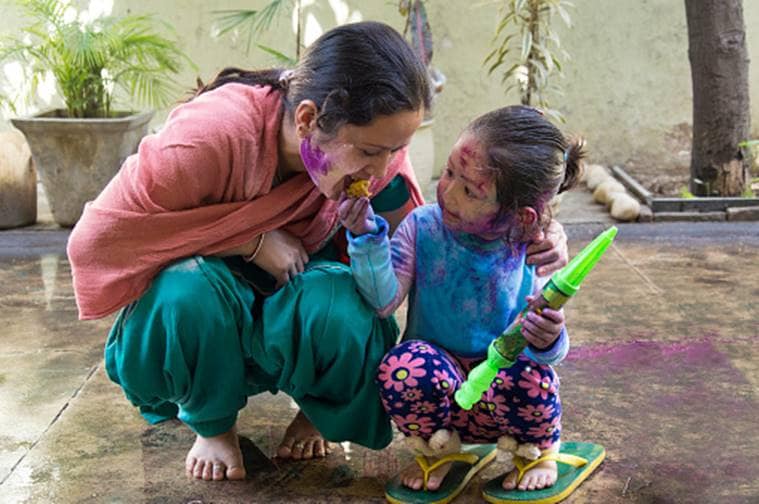 herbal colours for holi in kolkata