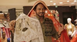 irrfan-khan-hindi medium 759 irrfan khan saree scene hindi medium