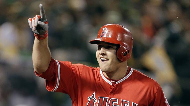 Mike Trout met the creators of the baseball-collecting net named