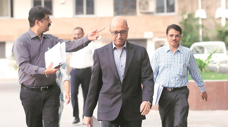 lok sabha elections, election commission, voting, maharashtra elections, devendra fadnavis, ashwani kumar, indian express news