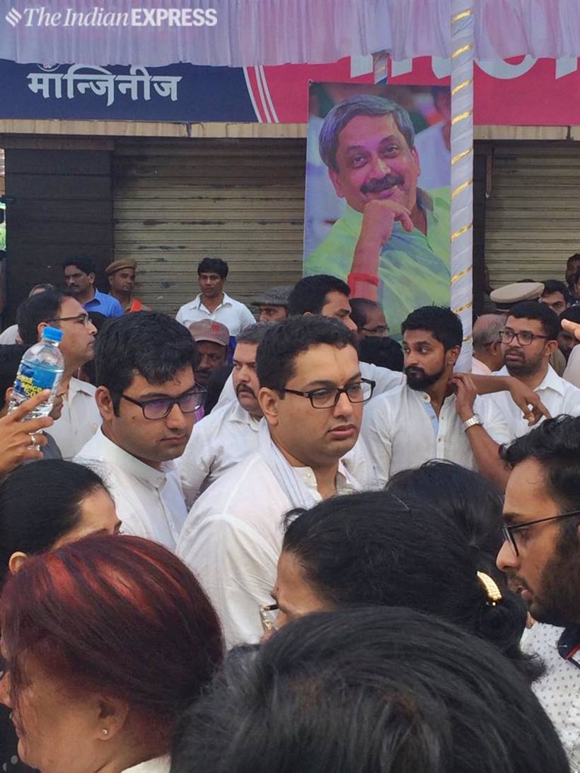 manohar parrikar, manohar parrikar death, manohar parrikar final journey photos, manohar parrikar news, manohar parrikar death news, goa news, goa cm, goa cm news, manohar parrikar funeral, manohar parrikar funeral news, manohar parrikar latest news, goa cm manohar parrikar funeral, manohar parrikar today news, goa latest news, india news, indian express