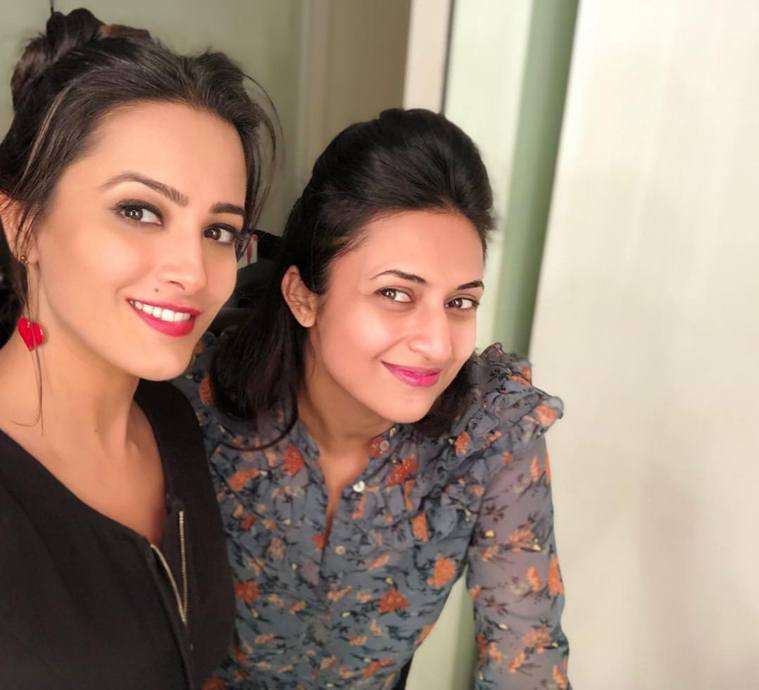   divyanka tripathi photos 