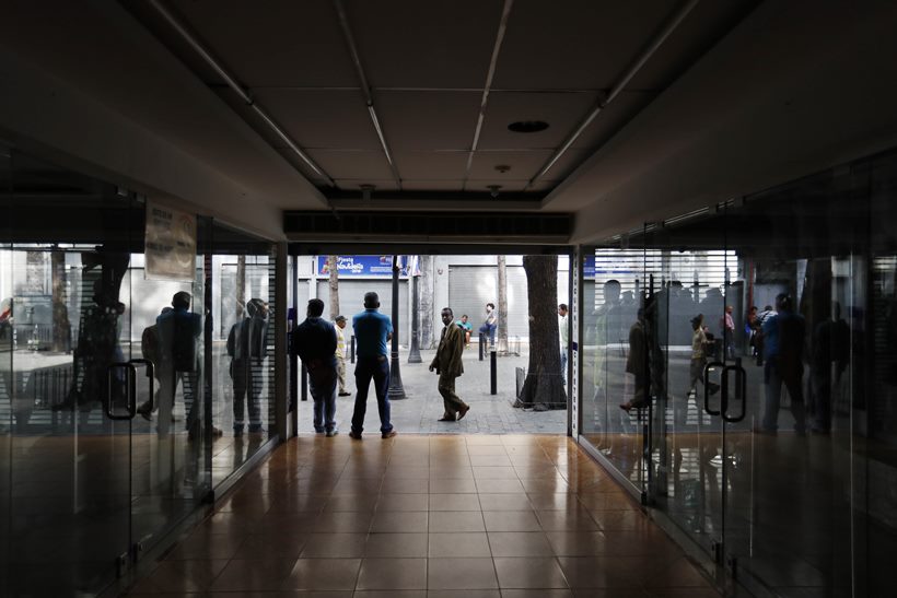 Venezuela buckles under massive power, communications outage