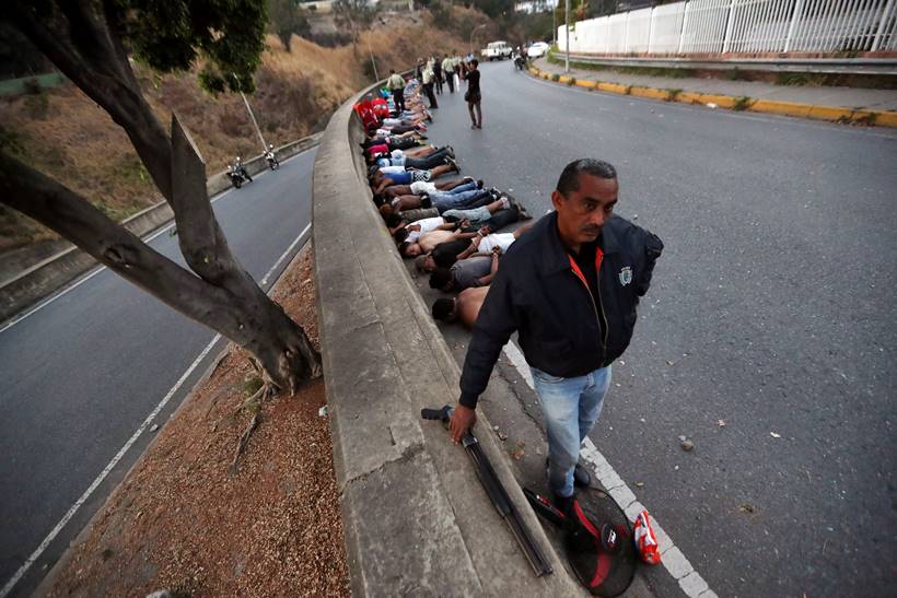 Venezuela buckles under massive power, communications outage