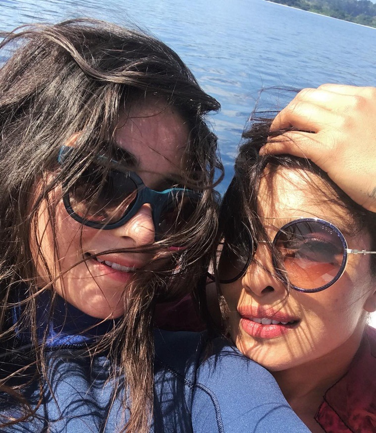 priyanka chopra shooting the sky is pink