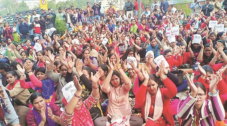 As pressure mounts from contractual teachers, Sisodia shoots letter to L-G