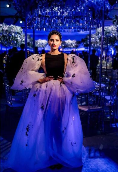 Deepika Padukone, Sonam Kapoor, Alia Bhatt, Fashion hits and misses