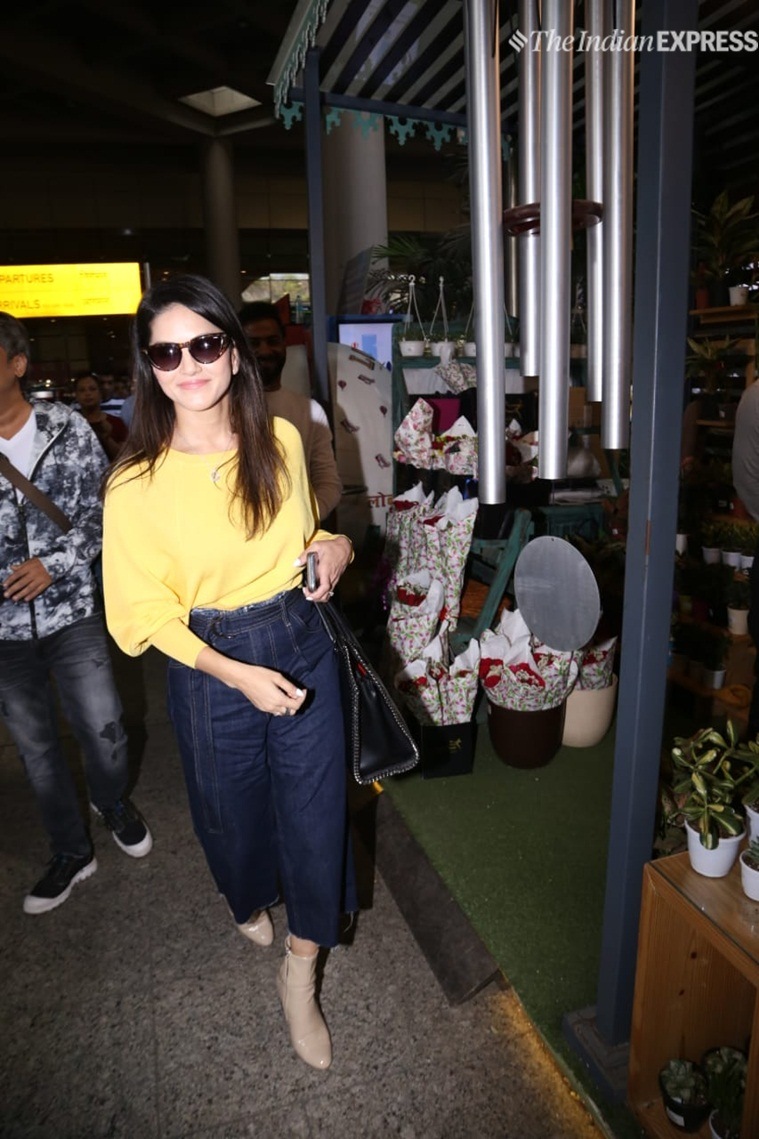 Sunny leone photo