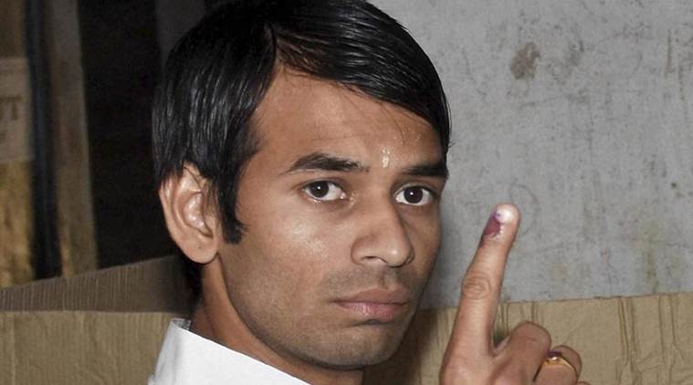 Pratap own against supporter to Yadav RJD back Tej Pratap own against supporter to Yadav RJD back Tej