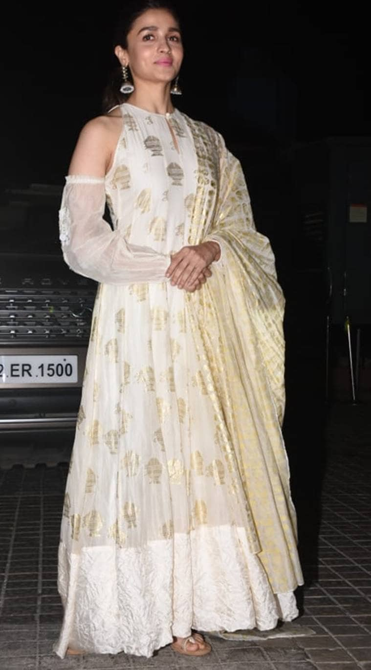 Alia bhatt store white anarkali suit