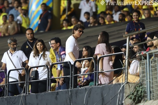 srk cheers for kolkata knight rides