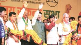 devendra fadnavis, Pankaja munde, maharashtra lok sabha elections 2019, lok sabha elections 2019, lok sabha elections, mumbai news, mumbai lok sabha polls,