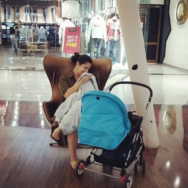 breastfeeding in public