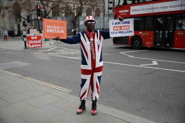 Brexit, anti-brexit supporters, theresa may, uk pm theresa may, european union, britain leaves EU, brexit news, brexit photos, brexit images, anti-brexit protest, anti-brexit images,