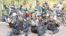 Manoj Mauryaa, Manoj Mauryaa painter film maker, Icecake, bikers ride from delhi to spiti, painter Manoj Mauryaa, film maker Manoj Mauryaa,