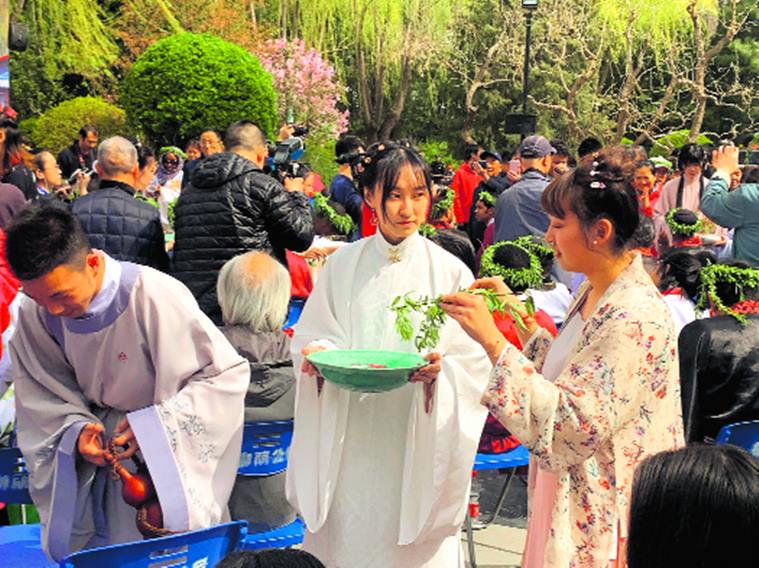 Tomb Sweeping Day, China, Beijing, Sunday eye, indian express, indian express news, eye 2019