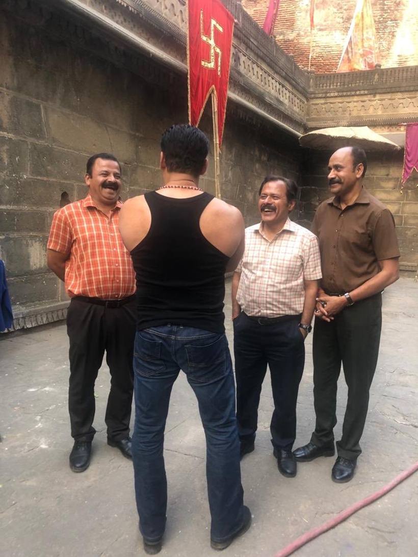 salman khan on dabangg 3 sets