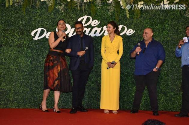 ajay devgn, tabu de de pyaar de trailer launch