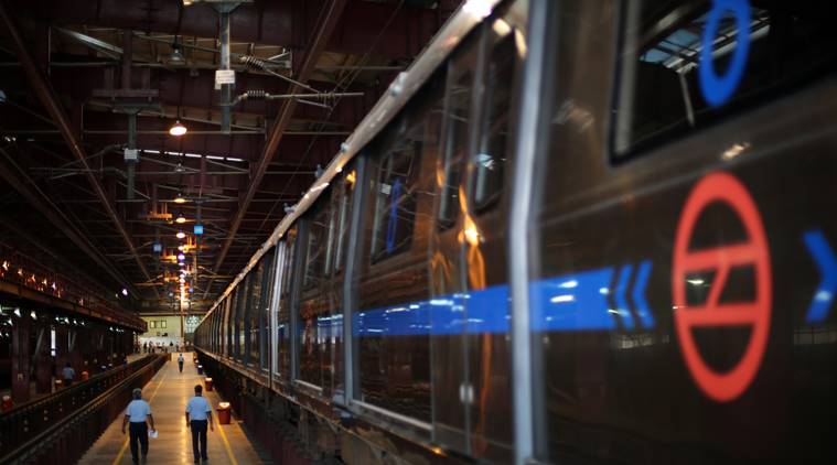 delhi metro blue line services hit, delhi metro blue line service delayed, independence day 2019, rakshbandhan 2019, delhi traffic, delhi city news