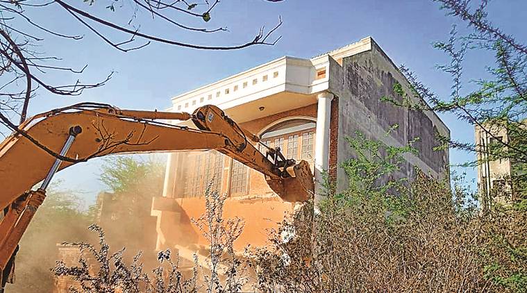Delhi demolition drive, demolition drive delhi, delhi demolition, kant enclave, kant enclave faridabad, faridabad demolition, indian express, latest news