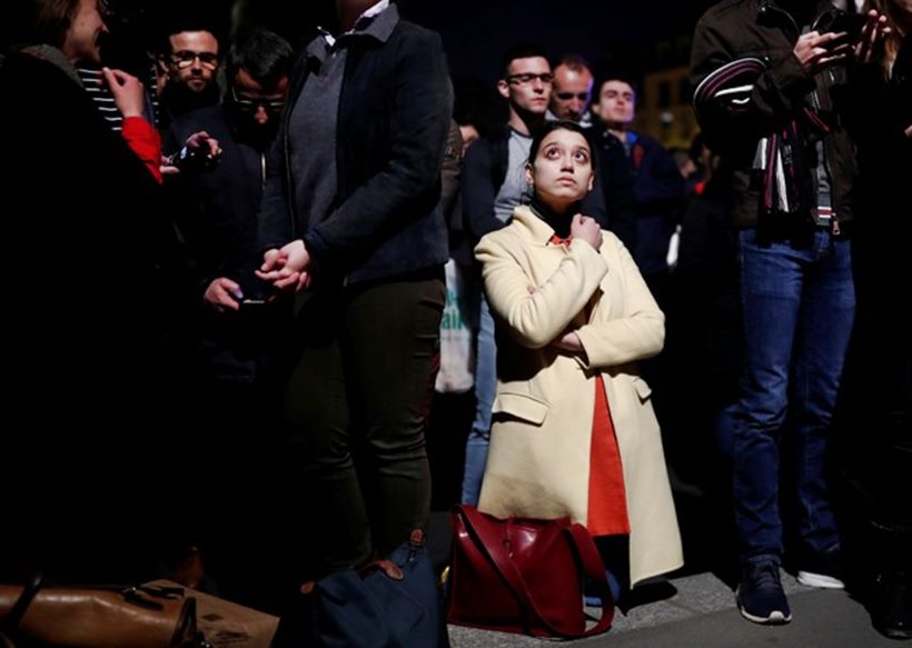 paris fire, paris notre dame cathedral, paris notre dame cathedral fire, fire at paris notre dame cathedral, fire at notre dame cathedral, notre dame cathedral paris, world news, Indian Express