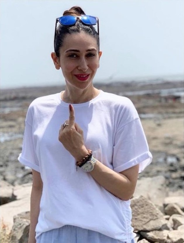 Karisma Kapoor voting