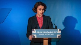 keely hawes bodyguard actor on equal pay