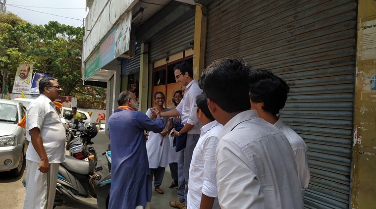 lok sabha elections, lok sabha elections 2019, kerala elections, election in kerala, candidates, political parties, voters, congress, remya haridas, iuml, congress roadshow, kochi, palakkad, election news, indian express news