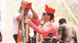 'Foreigner shouldn't be allowed to influence minds of voter': TMC to EC over Khali's campaign