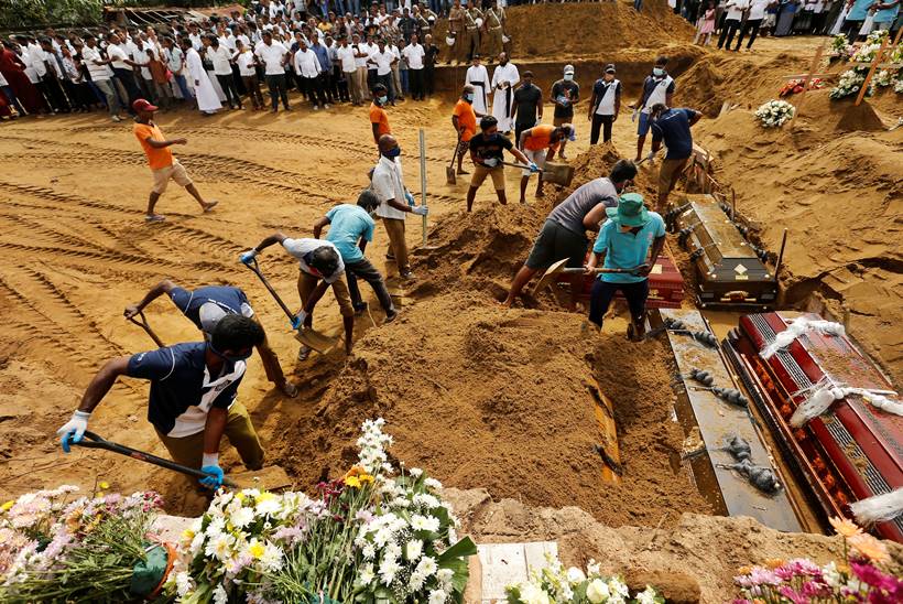 sri lanka attacks, sri lanka bomb blasts, sri lanka photos, indians killed in sri lanka, JD(S) workers, sri lanka emergency, sri lanka easter attacks, sri lanka suicide bomb attacks, indian express