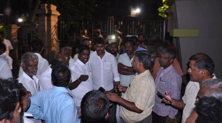 Madurai: Official illegally enters room with voting machines, suspended