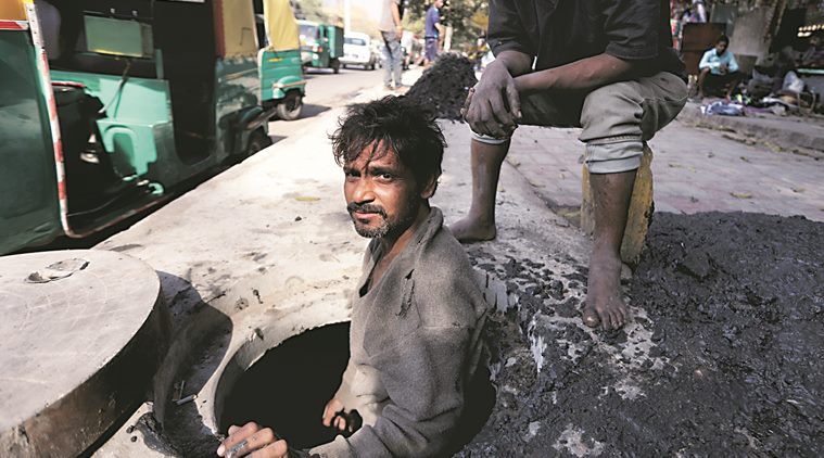 manual scavenging, sewer cleaning machines, manual scavenging in india, delhi high court, manual scavengers, manual scavenging dlehi, Arvind Kejriwal, delhi sewer cleaning drive, delhi news