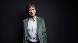 mick jagger recovering after medical treatment