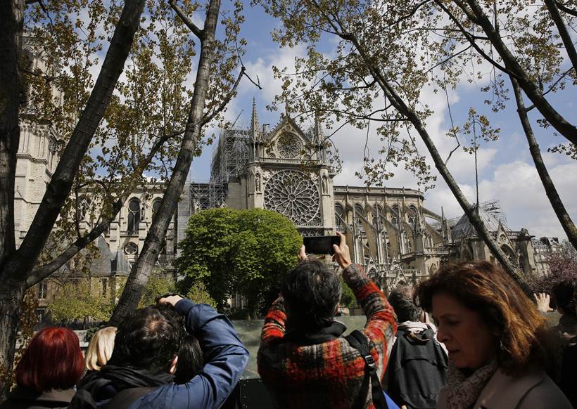 Notre Dam, Notre Dam fire, Notre Dam cathedral, Notre Dam Paris, Notre Dam collapsed, Paris fire, Paris cathedral fire, France, French citizens, World news, Indian Express