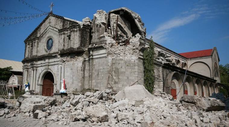 Philippines earthquake kills at least 11, 24 missing