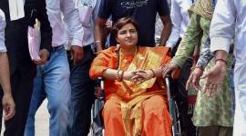 Sadhvi Pragya Thakur, Sadhvi Pragya Thakur banned from campaigning, Sadhvi Pragya Thakur barred from campaigning, Sadhvi Pragya Thakur babri masjid remark, Sadhvi Pragya Thakur lok sabha elections, election news