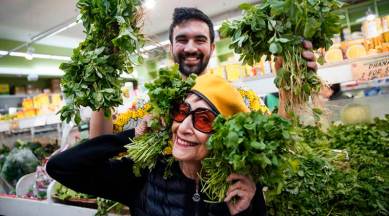 Rapper Zohran Kwame Mamdani, known as Mr. Cardamom, with the actress and cookbook author Madhur Jaffrey
