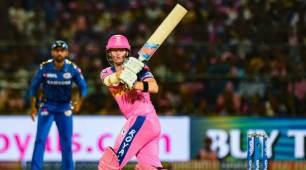 World Cup 2019: Australia's Steve Smith says two weeks away from full recovery World Cup 2019: Australia's Steve Smith says two weeks away from full recovery