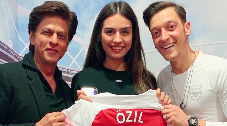 shah rukh khan football fan