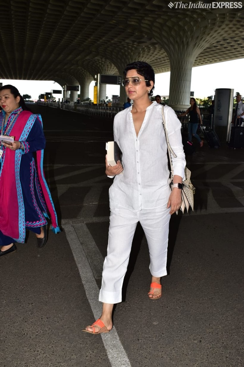 sonali bendre at airport
