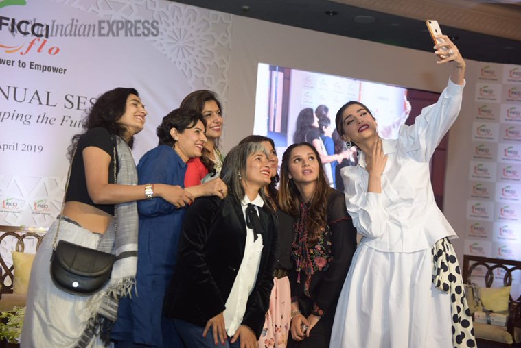 sonam kapoor sania mirza