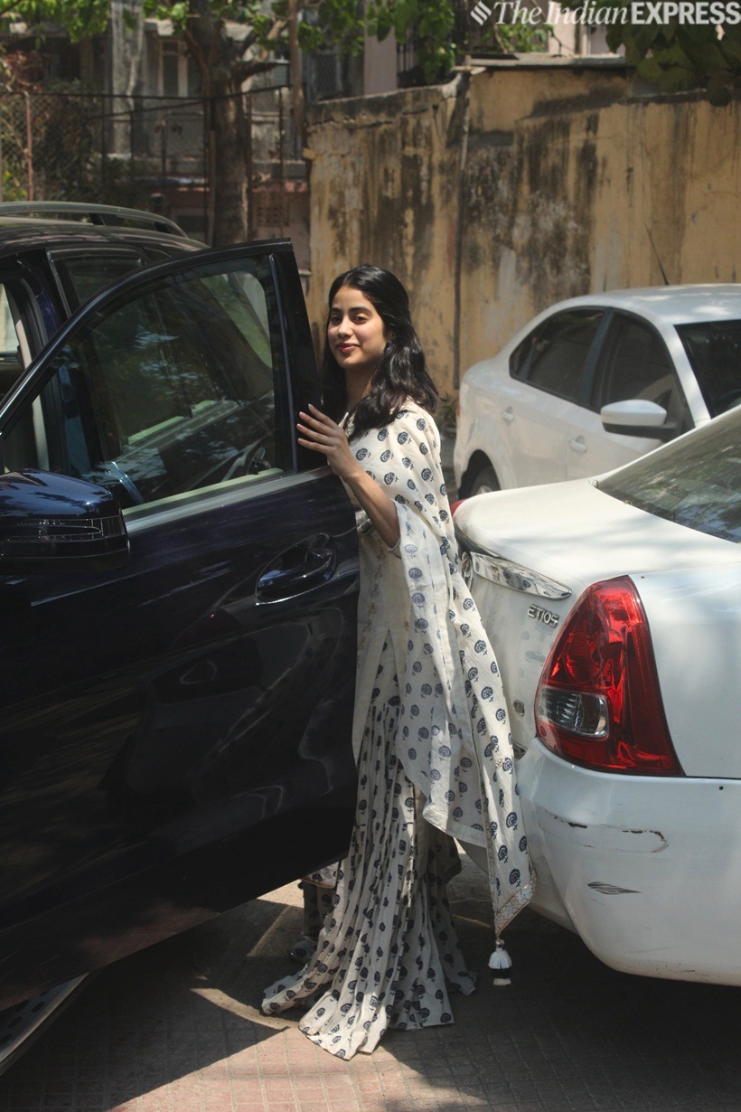 janhvi kapoor photos