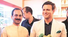 pm narendra modi, modi biopic, modi film, narendra modi film, vivek oberoi, modi biopic release date, modi biopic cast