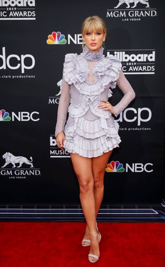 Best dressed billboard cheap awards 2019