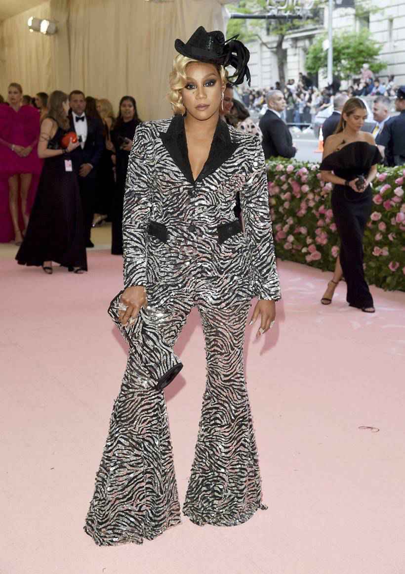 Met Gala 2019, Met Gala, New York, worst dressed, Ezra Miller, Hailey Bieber, Lilly Singh, Michael Urie, Billy Porter, worst dressed celebs, 2019 MET Museum Costume, Metropolitan Museum of Art, thememetgala, Camp Fashion, Camp Theme, theater, broadway, musicaltheater, fashions, fashionstyling, indianexpress.com, indianexpressonline, indianexpress, lifestyle, stylish, style statement