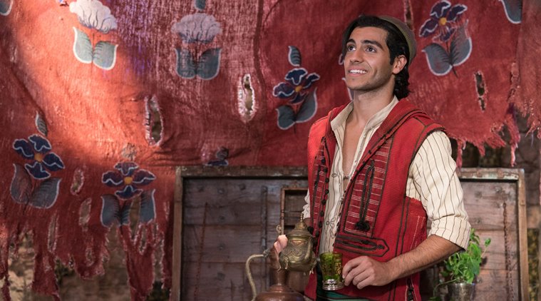 Mena Massoud aladdin