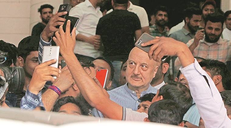 I'm a voice without joining any party: Anupam Kher