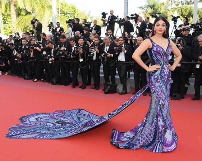 cannes, cannes 2019, aishwarya bachchan, deepika padukone, sonam kapoor, kangana ranaut, cannes memorable looks, cannes indians, indians at cannes, indian express, indian express news
