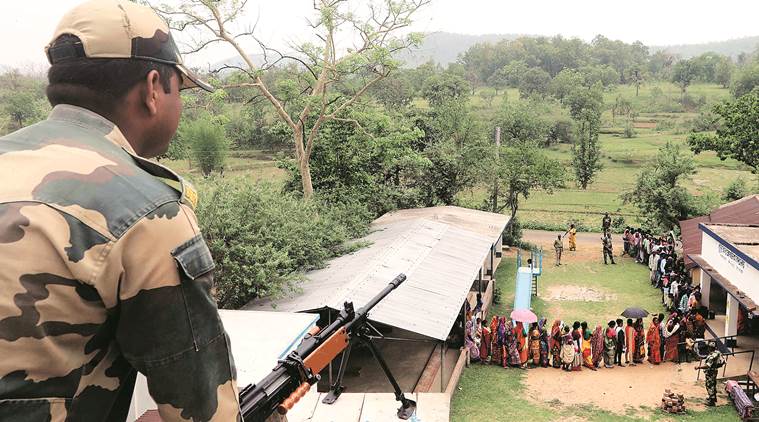 Lok sabha elections phase 1, west bengal, west bengal voting, west bengal violence TMC, BJP, TMC BJP workers clash, Indian express